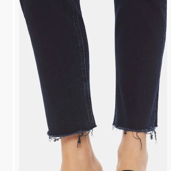 MOTHER The Dazzler Mid Rise Ankle Fray Jeans, HOLDING HANDS, SIZE 27 - Picture 4 of 10